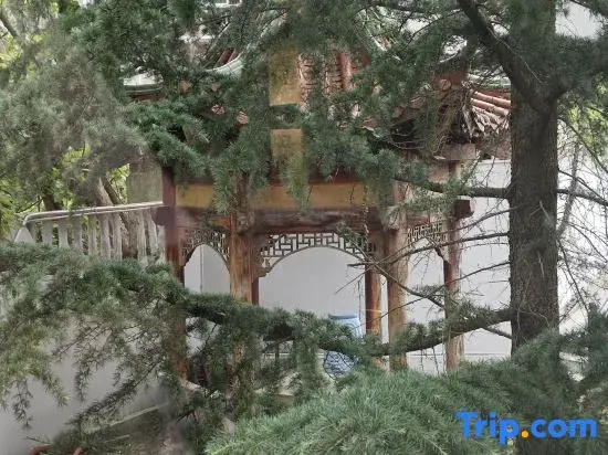 Shu • Su Homestay (Hongshan Lake Anshun Ancient City Historical and Cultural Street)