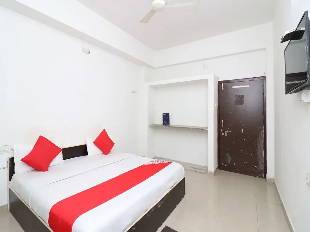 Shree Ram Palace By OYO Rooms