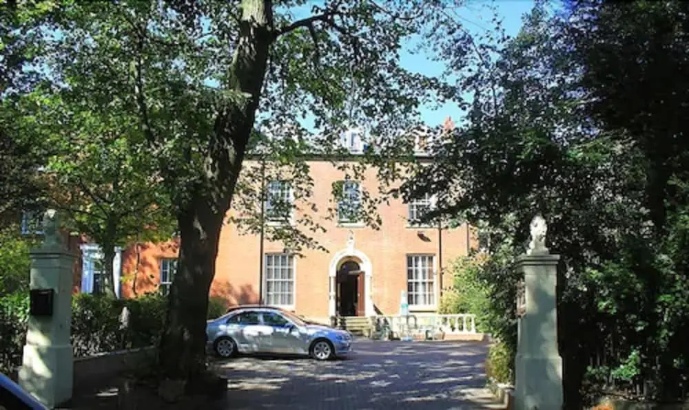 The Kingston Hotel