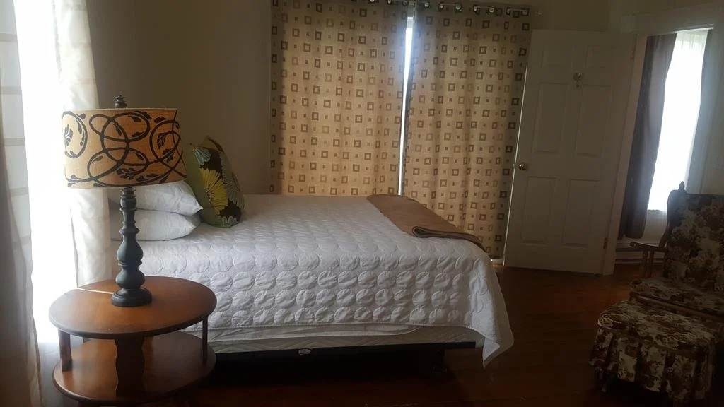 The Whitetail Inn and Suites- Lincoln