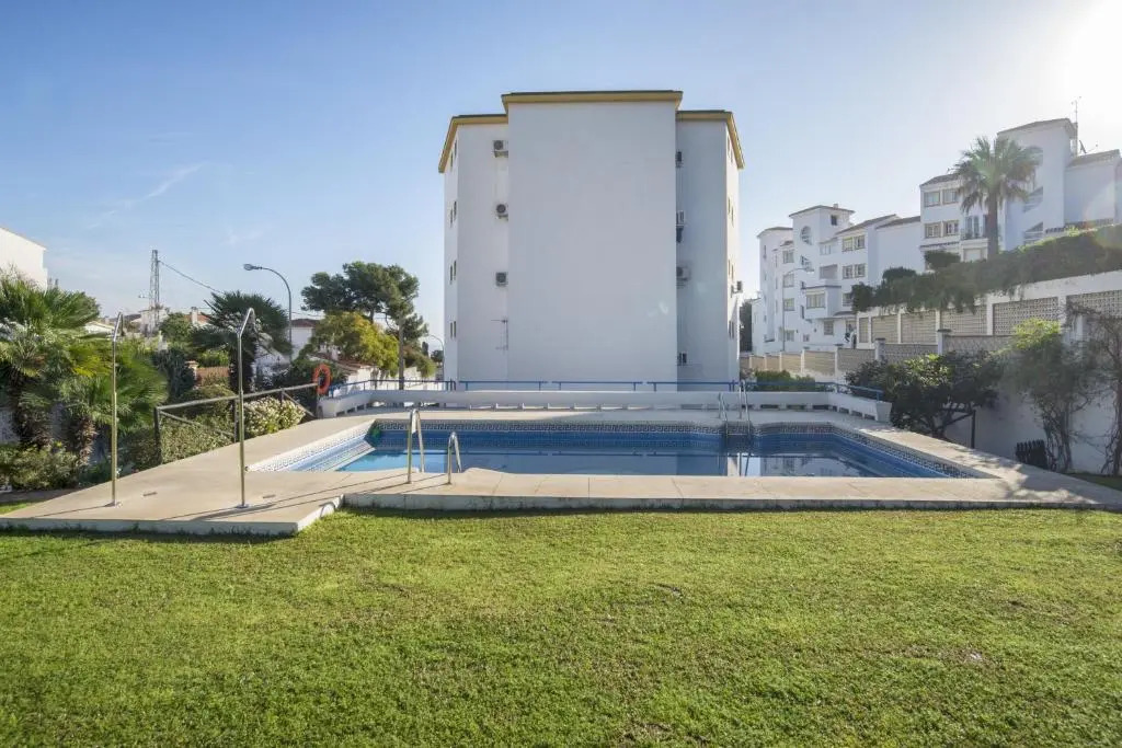Shiny Studio with Pool & Carihuela Beach at 500m