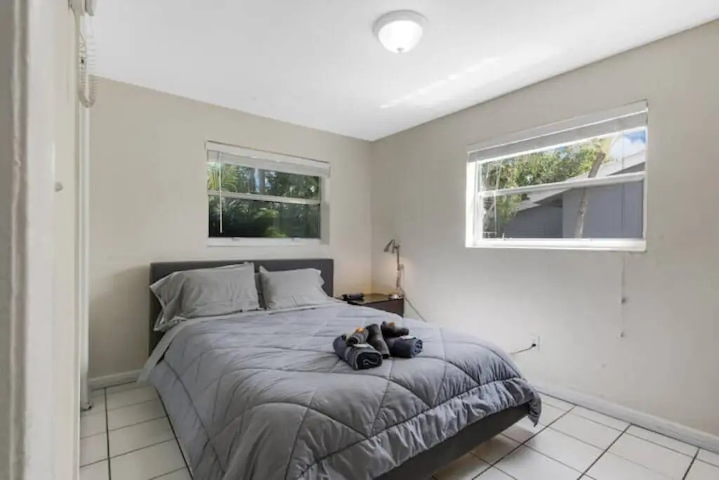 5140 Duplex in Oakland Park