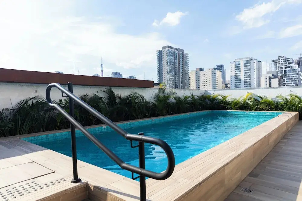 Piscina AC Pinheiros - Brazilian Corner