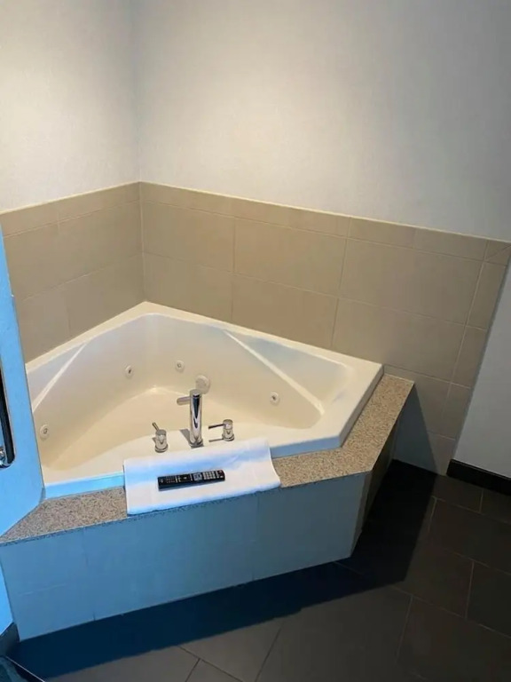 Cambria Suites Avon - Cleveland