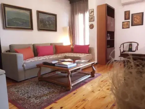 Cosy Central Penthouse -Up To 6 Guests- With Wifi
