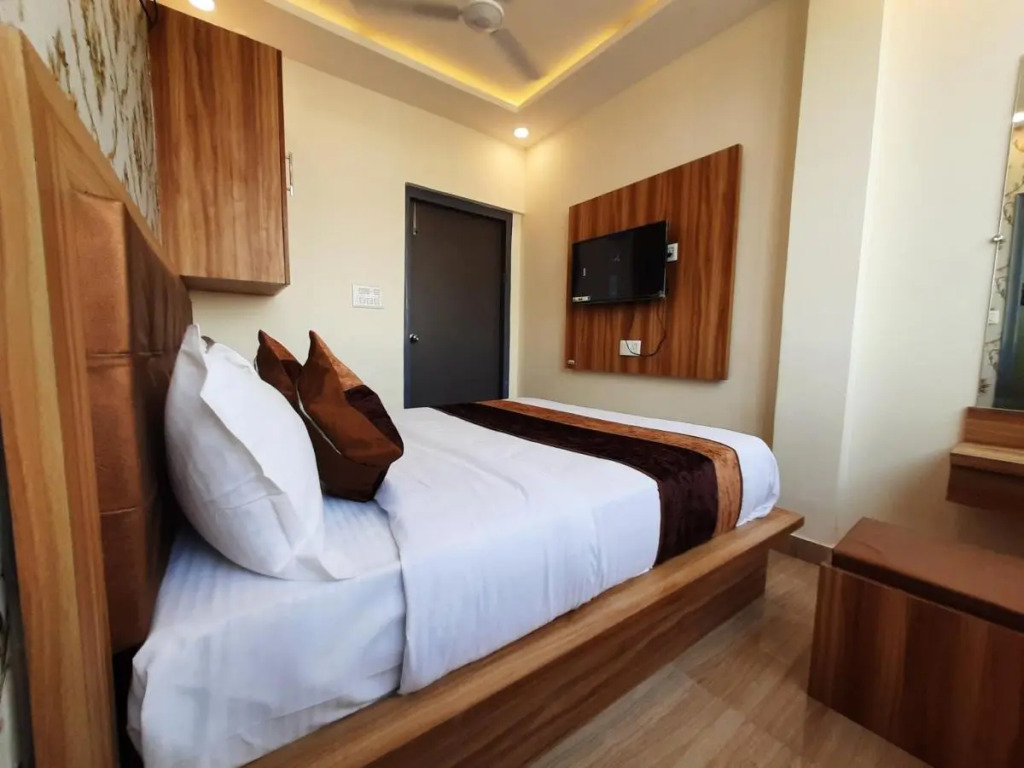 Hotel Sky View