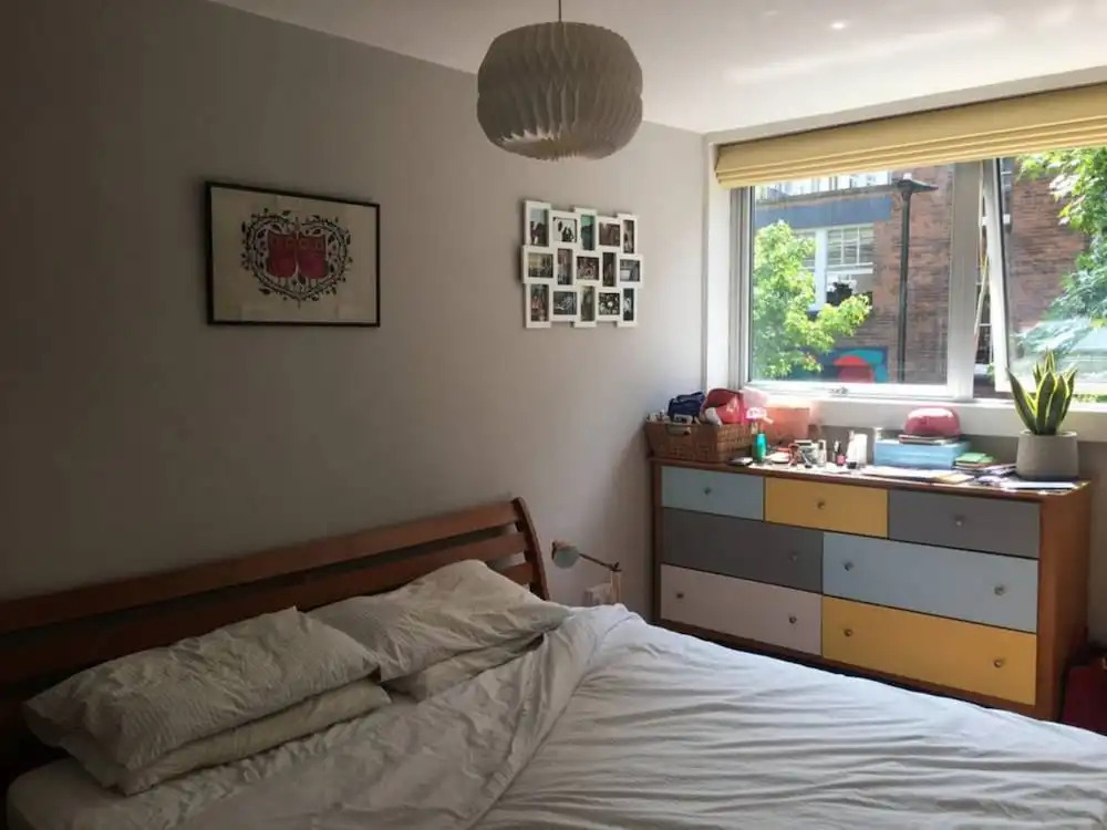 2 Bedroom Flat In Farringdon