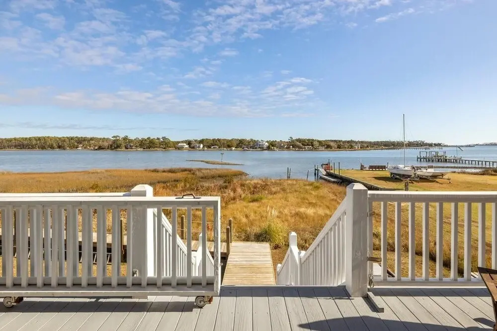 Downeast Retreat 4 Bedroom Home by RedAwning