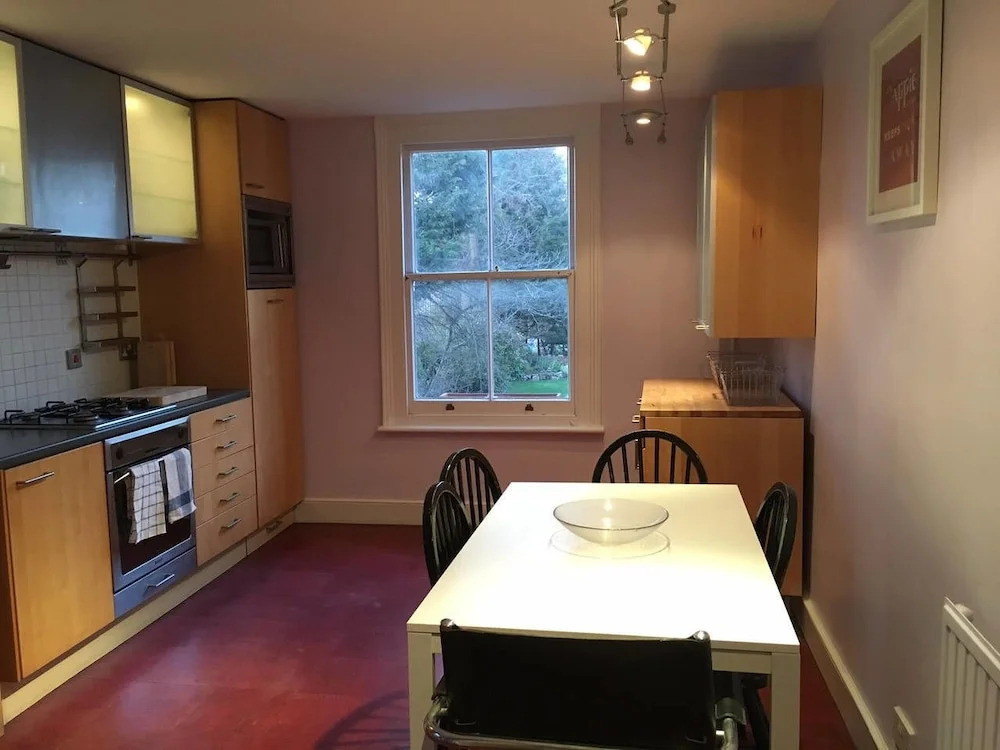 Perfect 2bed Flat in Lively Clapham
