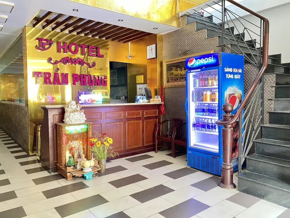 TRAN PHUNG HOTEL