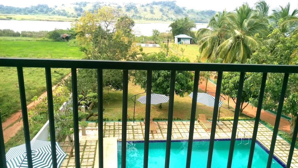 Layathraa Lake View Resort