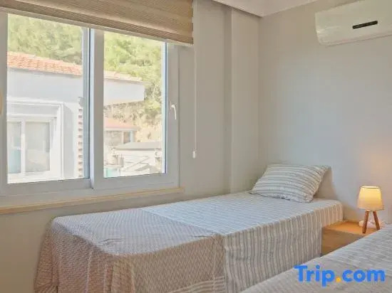 Qoople Villa Tepe with infinity pool and panoramic views