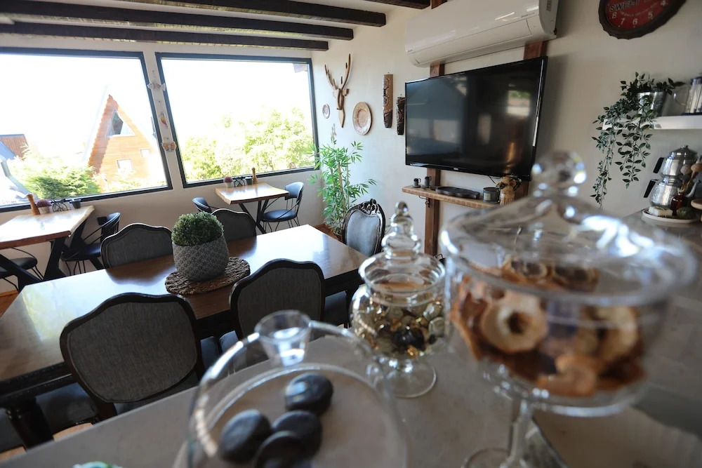 İnce Bungalov