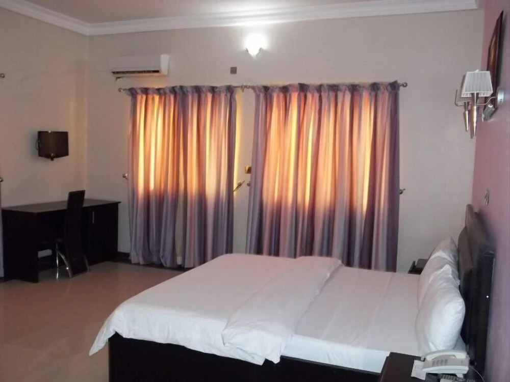 Signature Grand Hotel