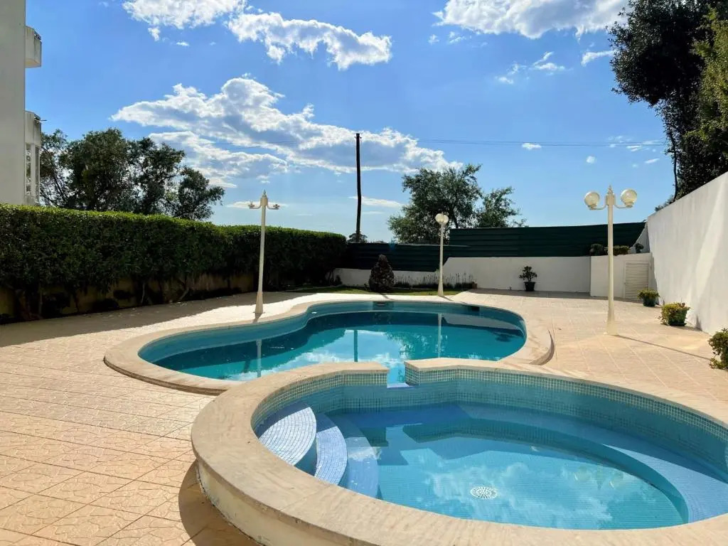 Portimão Classic With Pool by Homing