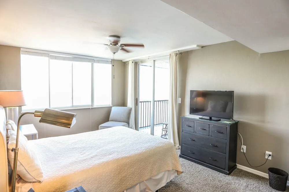 Ocean Harbor 1505B