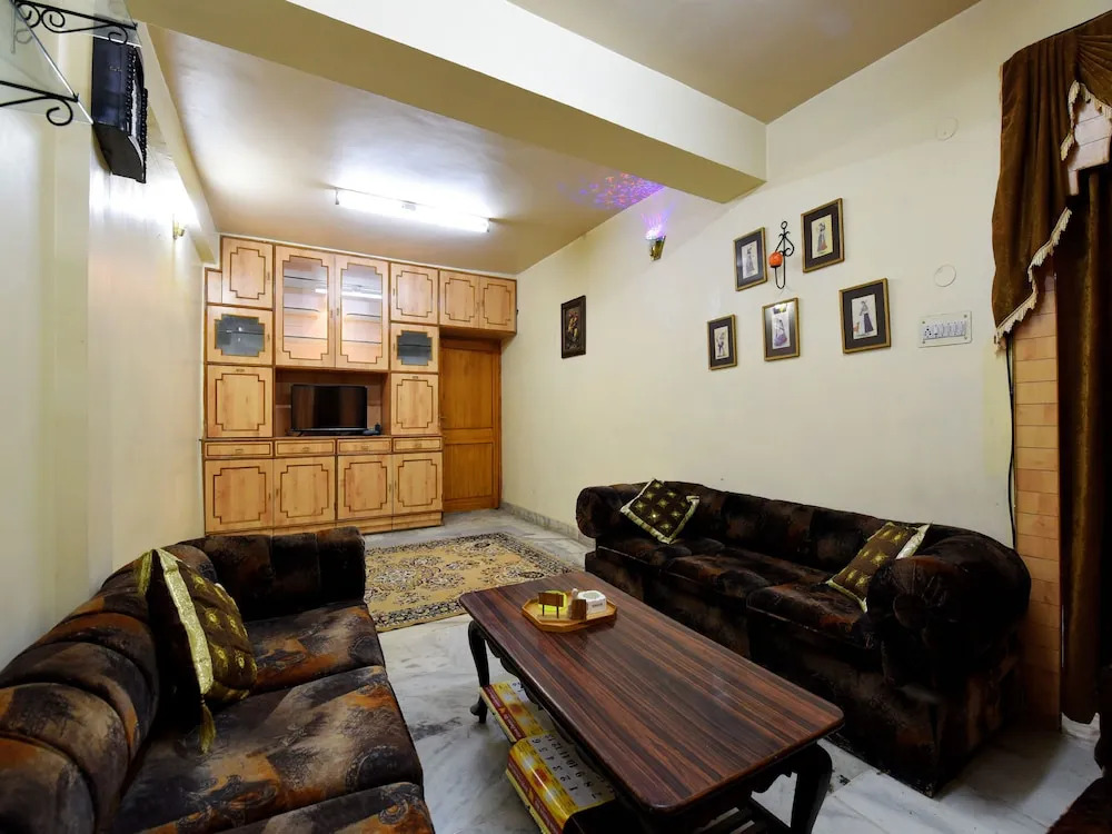Oyo Home 14045 Peaceful 3Bhk