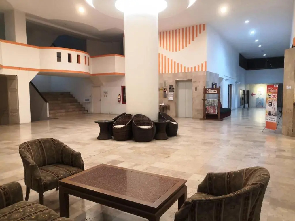 Near old city,Nimman,night Bazaar swimming pool apartment 25