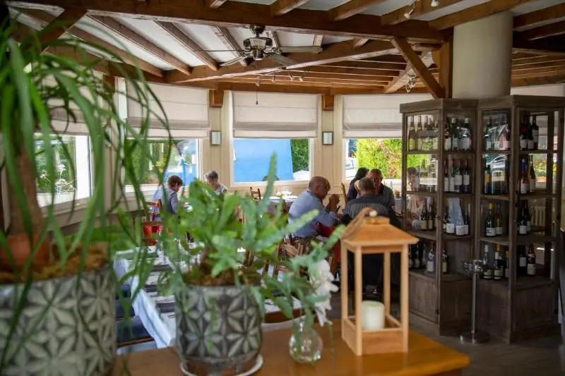 LOGIS - Hôtel Restaurant Du Canard