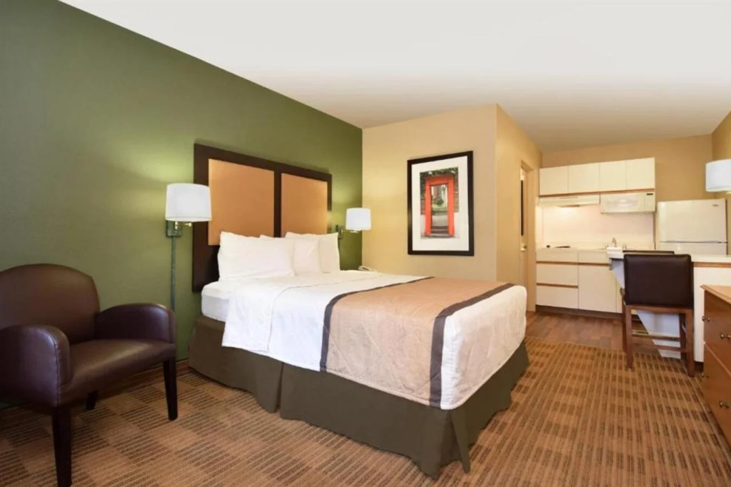 Extended Stay America Suites - Orange County - Brea