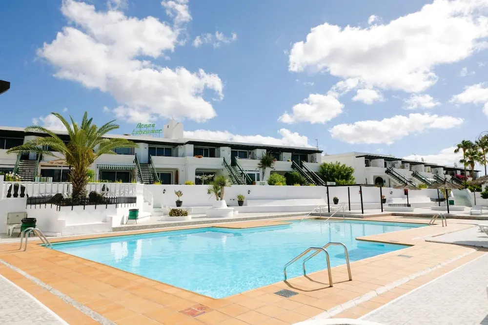Apartment With 2 Bedrooms in Puerto del Carmen, With Wonderful sea Vie