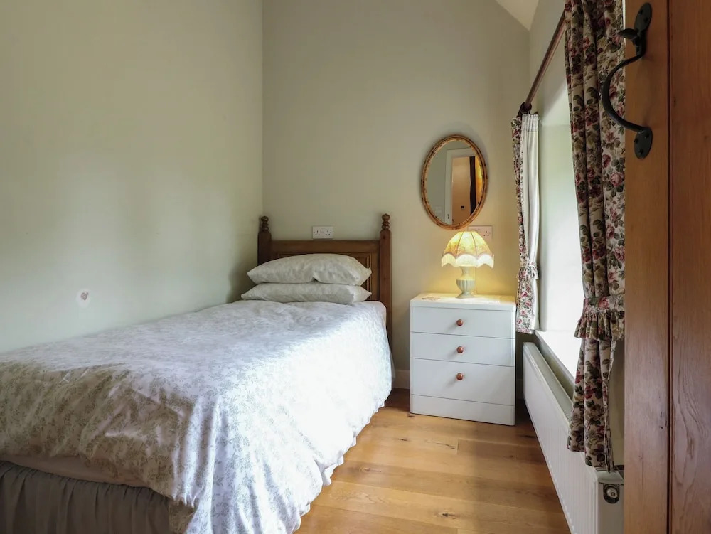 Just A Cottage, Newlands Farm