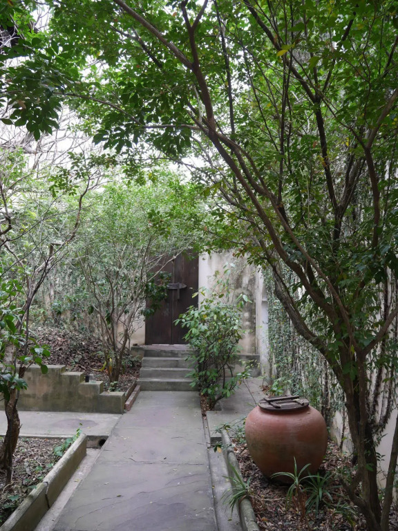 Ayutthaya Buri Dhevi