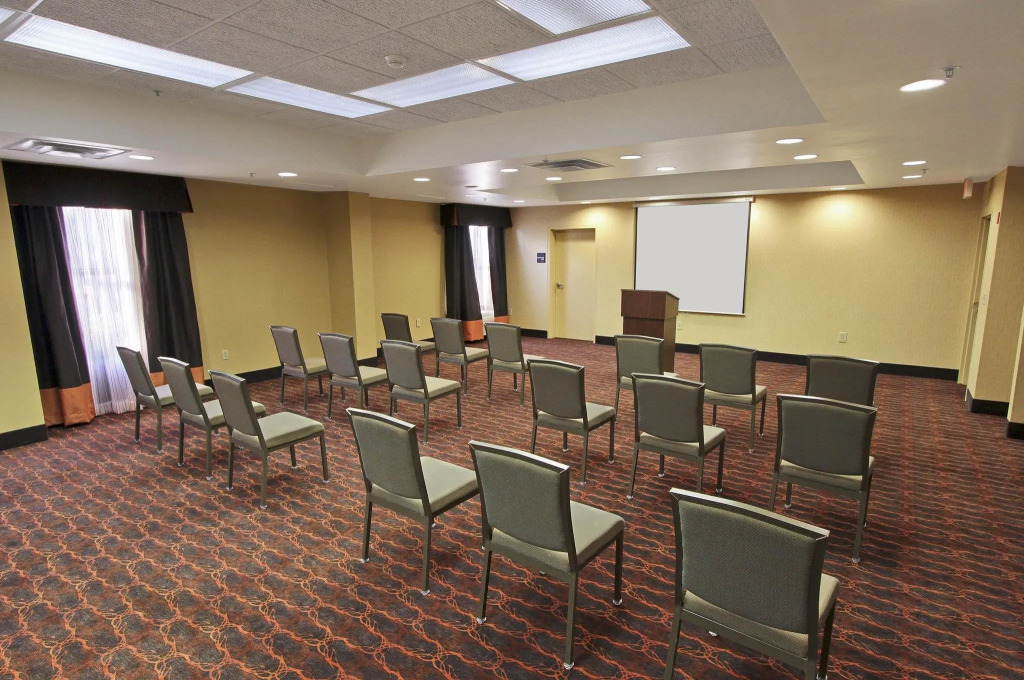 Hampton Inn Birmingham-Colonnade 280