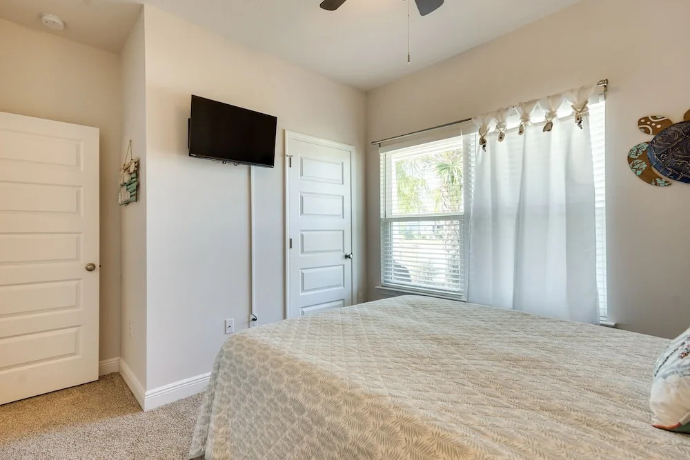 Port St Joe Home - Walk to Beach + Restaurants!
