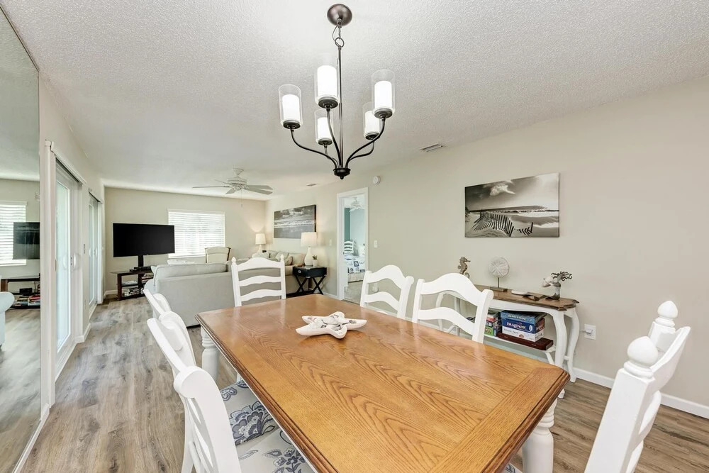 Anna Maria Island Beach Palms 8B