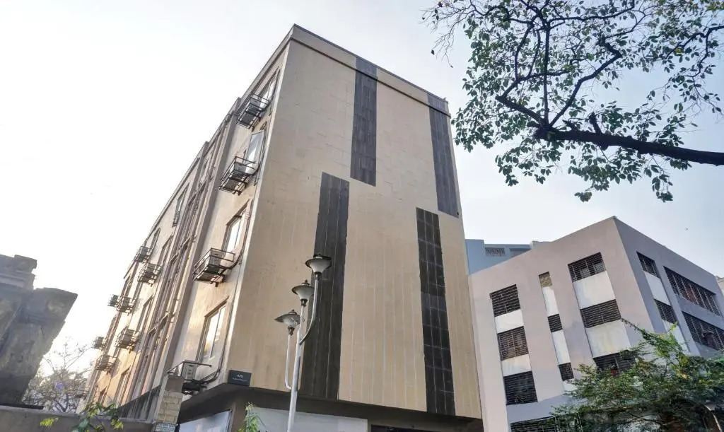 OYO Townhouse 420 Ratna Palace