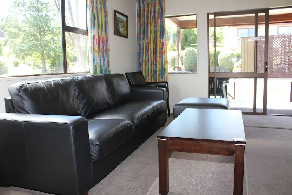 17b Denby Place