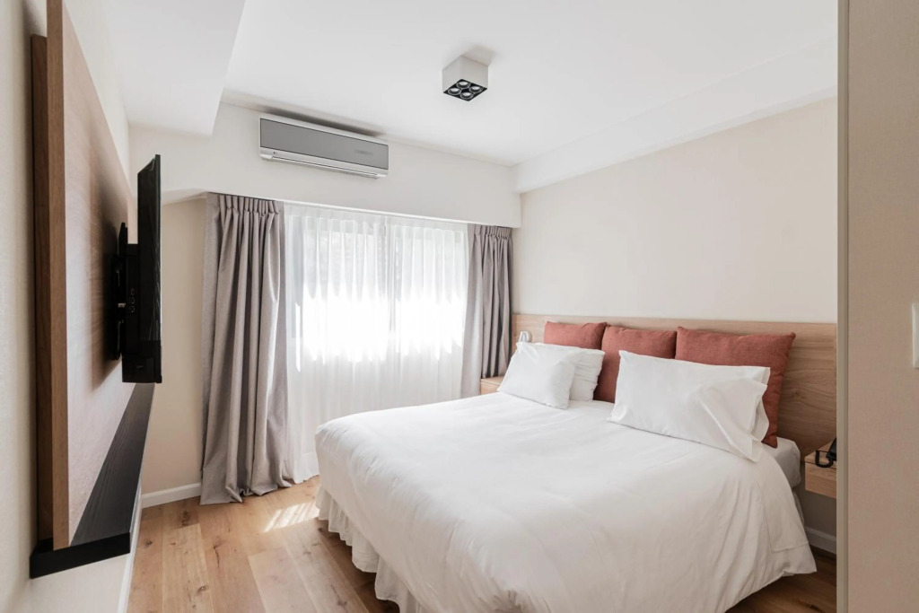 Feirs Park Hotel & Rooftop