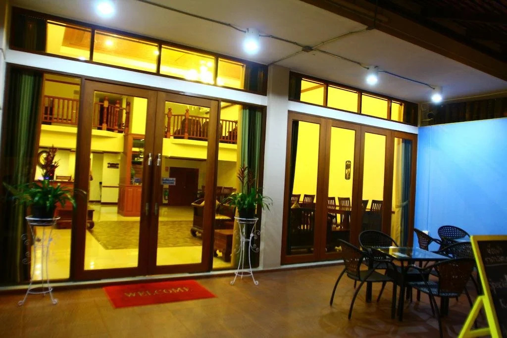 Phoothawee House