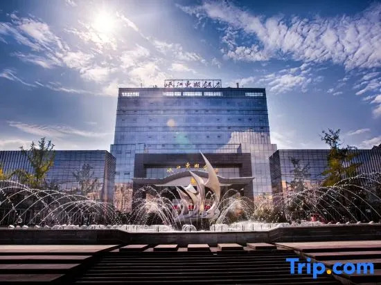 Minjiang Donghu Hotel