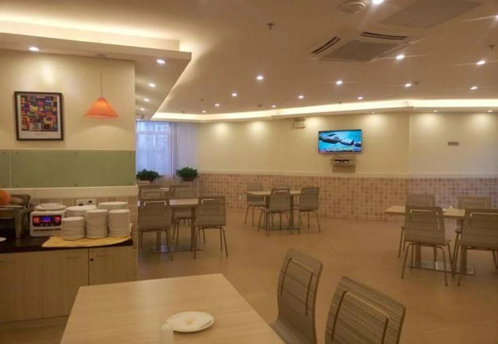 Yongdu Yunqi Hotel (Nanning Railway Station)