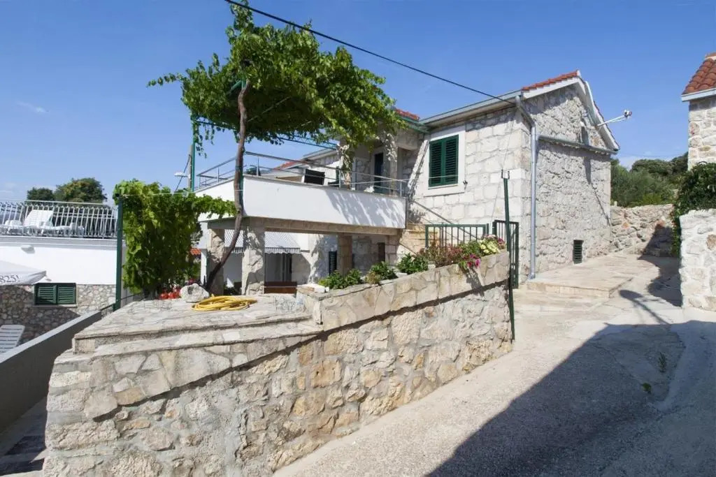 Holiday House Neda