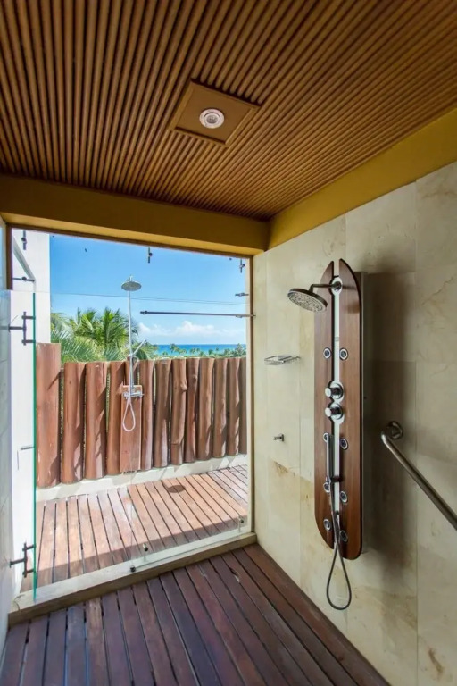 Large 12 000 sq ft 5-bdr Villa for Rent in Cap Cana With Pool Chef Maid