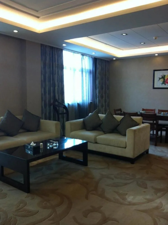 Honghe Hotel