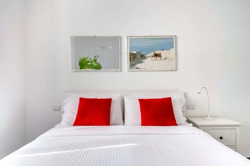 Charming 2 Beds Flat in a Great Area