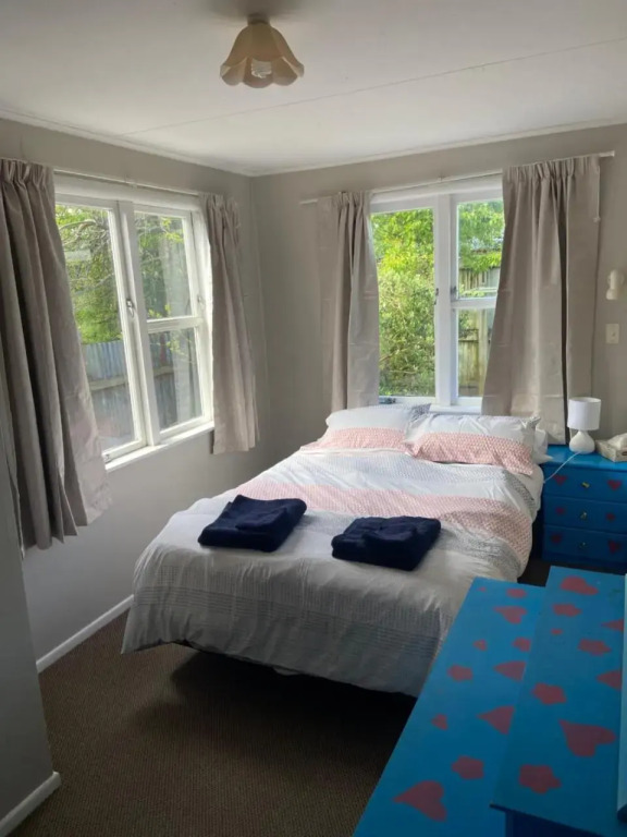 3-bedroom unit within walking distance to city