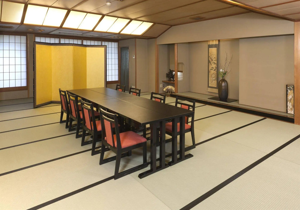 Kyoto Arashiyama Onsen Ryokan Hanaikada