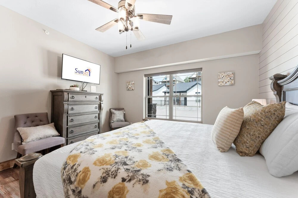 Paradise At The Cove 7 Bedroom Home by RedAwning