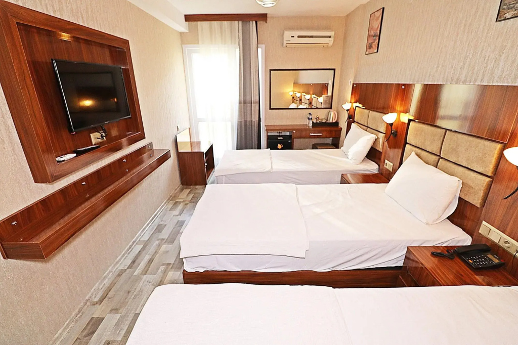 MARİNA HOTEL