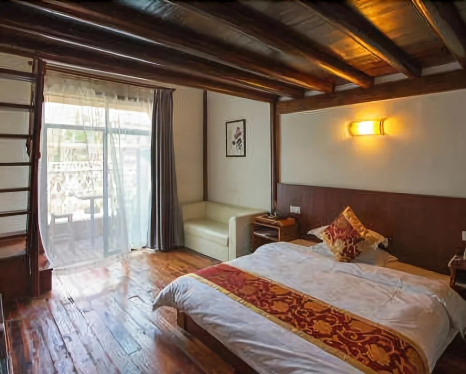 Ruyuan Culture Theme Inn