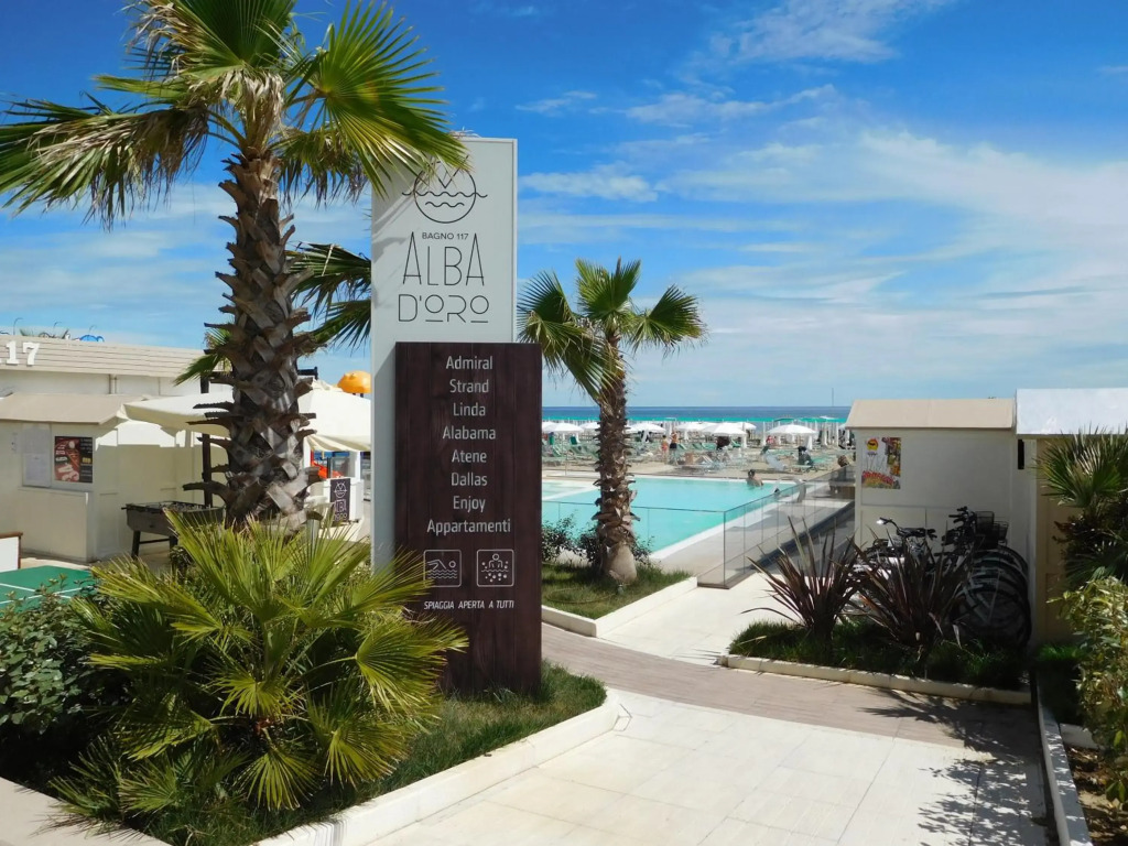 Hotel Admiral - on the beach