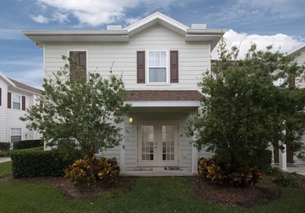 Lucaya Village Townhome with Pool, 6 Mi to Disney