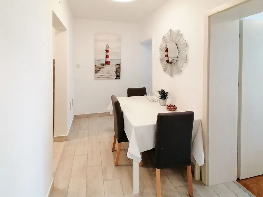 Apartments Miha