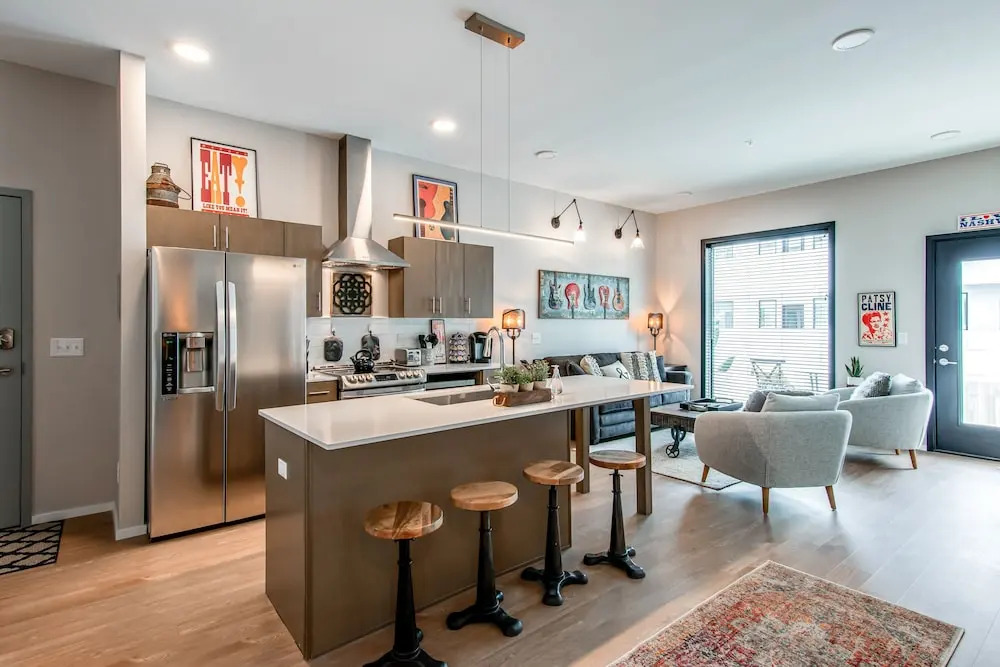 Illume Music City Suite Corner Unit 1 Bedroom Condo