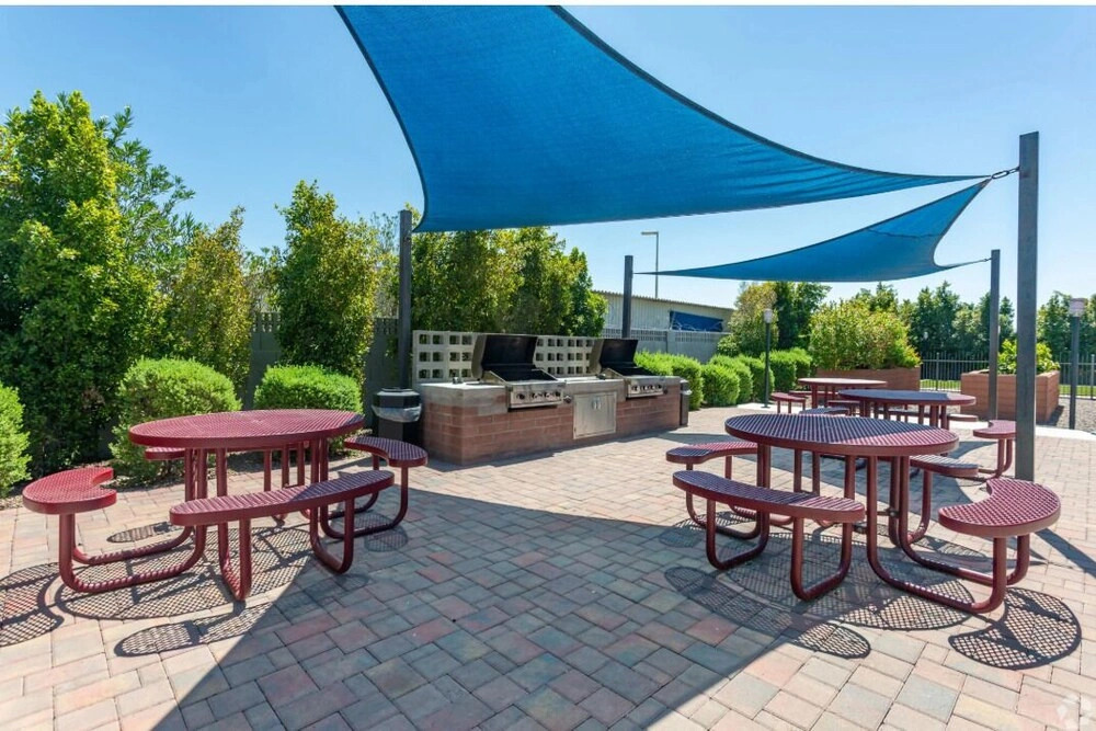 Dwell Tranquil Stay with Pool and Gym